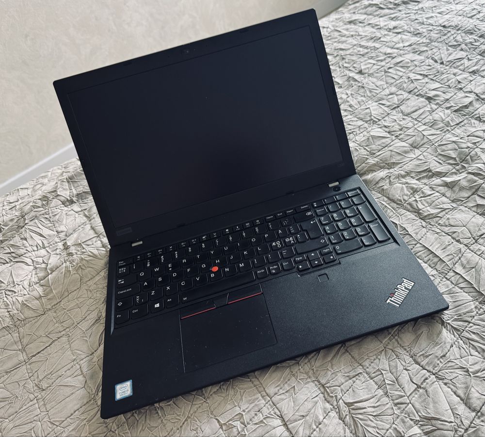 Lenovo ThinkPad L590 з подарунком