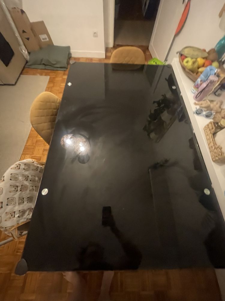 Mesa tampo preto vidro