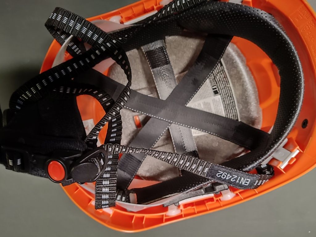 Kask hełm Uvex pheos alpine