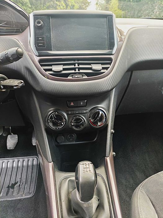 Peugeot 2008 1.4 HDi SUV Economico e fiável