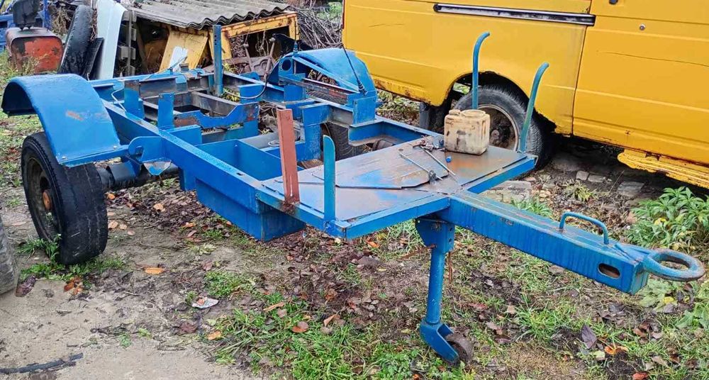 Прицеп грузоподъёмность 1500 кг . Бровары