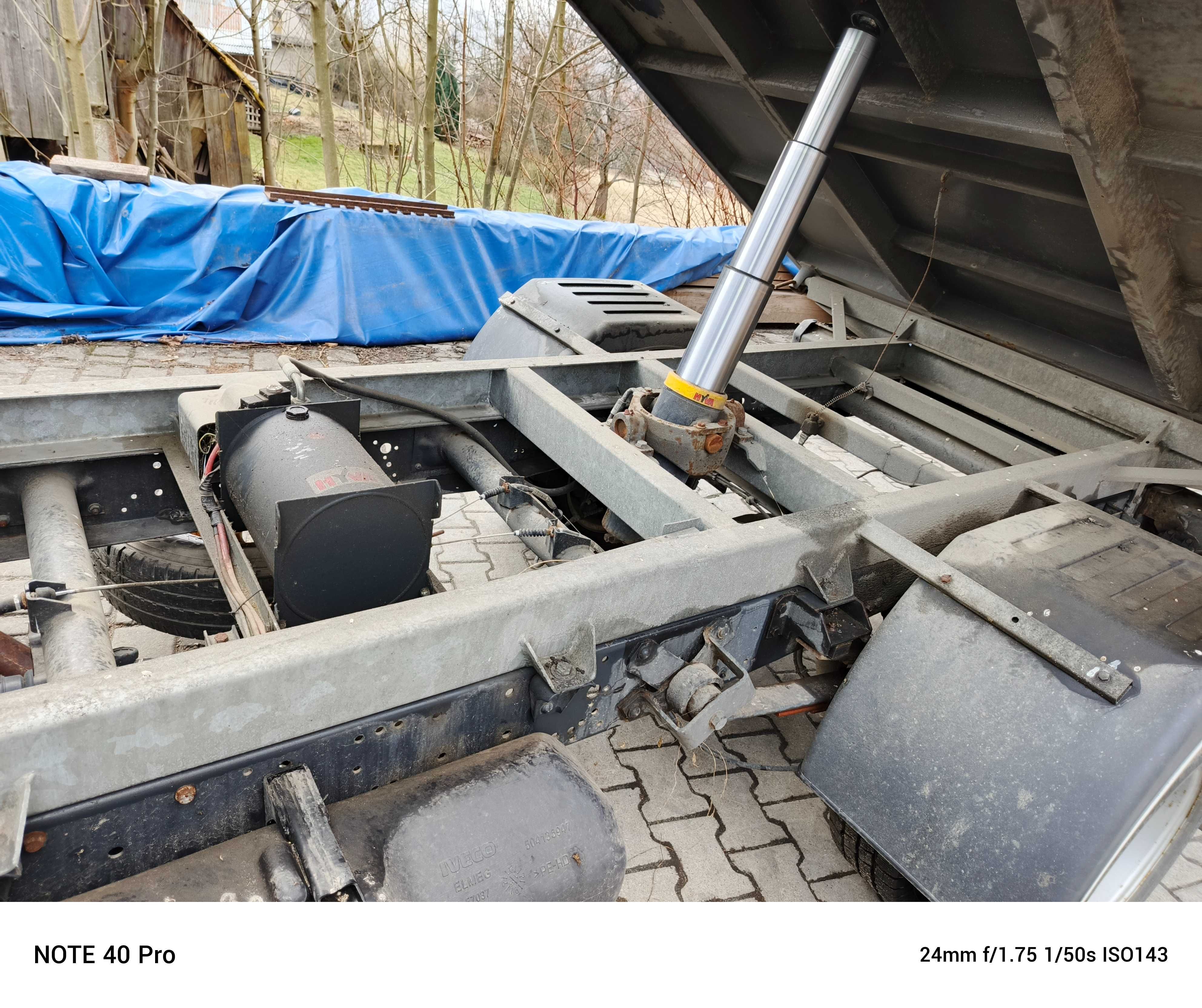 Iveco Daily wywrotka bliźniak