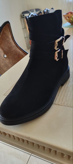 Получоботи замшеві демісезонні 39 розмір