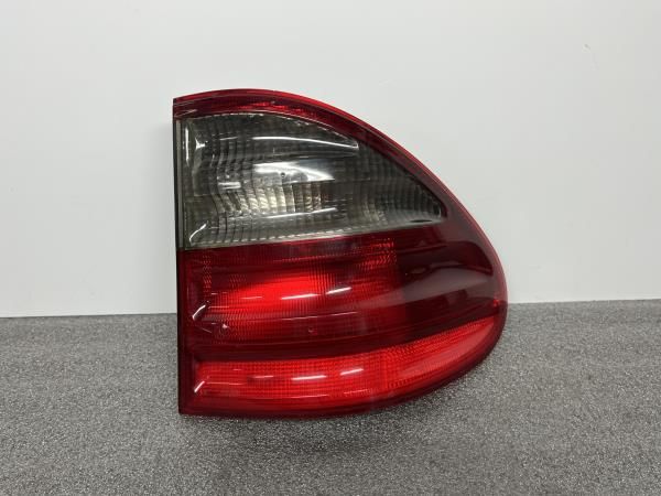 Farolim direito MERCEDES-BENZ Classe E Carrinha (S210)