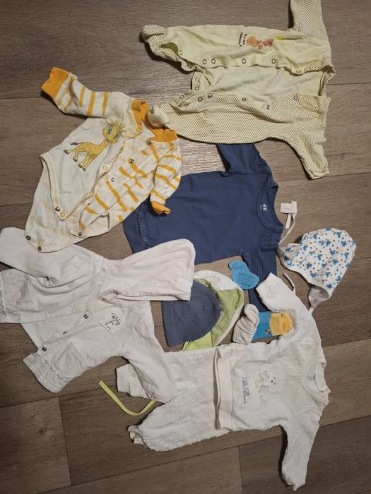 Віддам безкоштовно дитячі речі