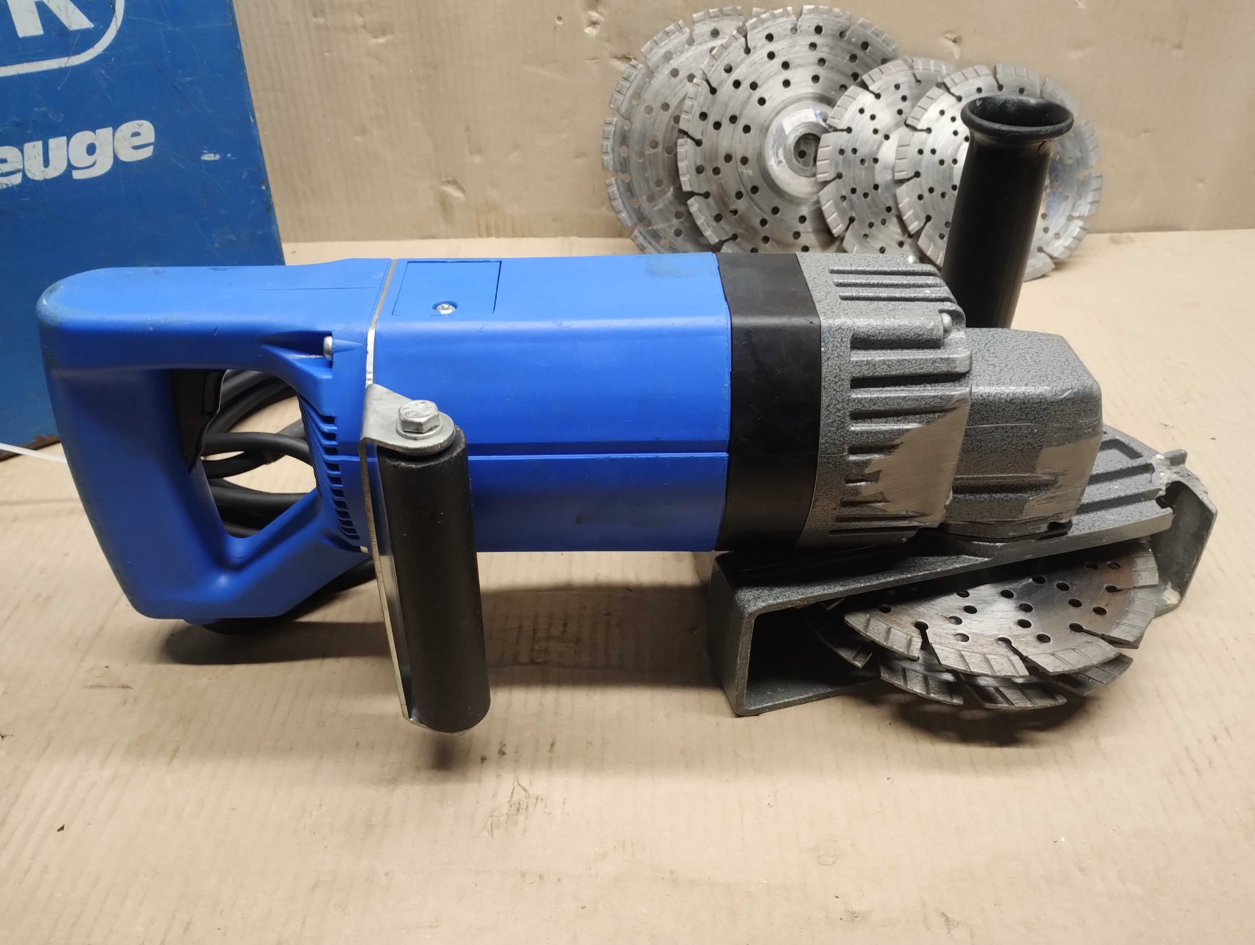BAIER BDN 464  Bruzdownica diamentowa 2400W z 6  tarczami  w skrzyni