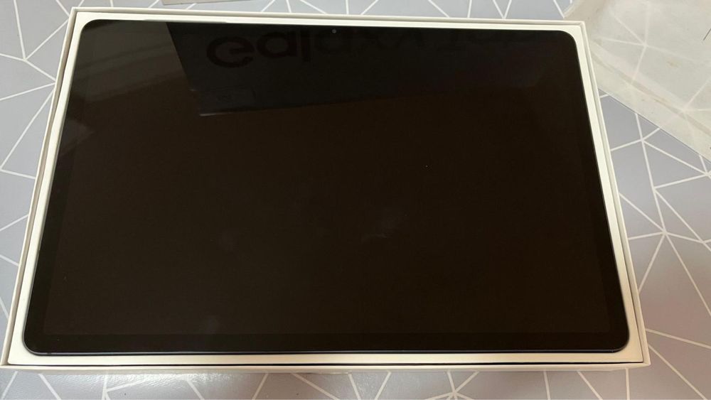 Tablet galaxy extremamente novo