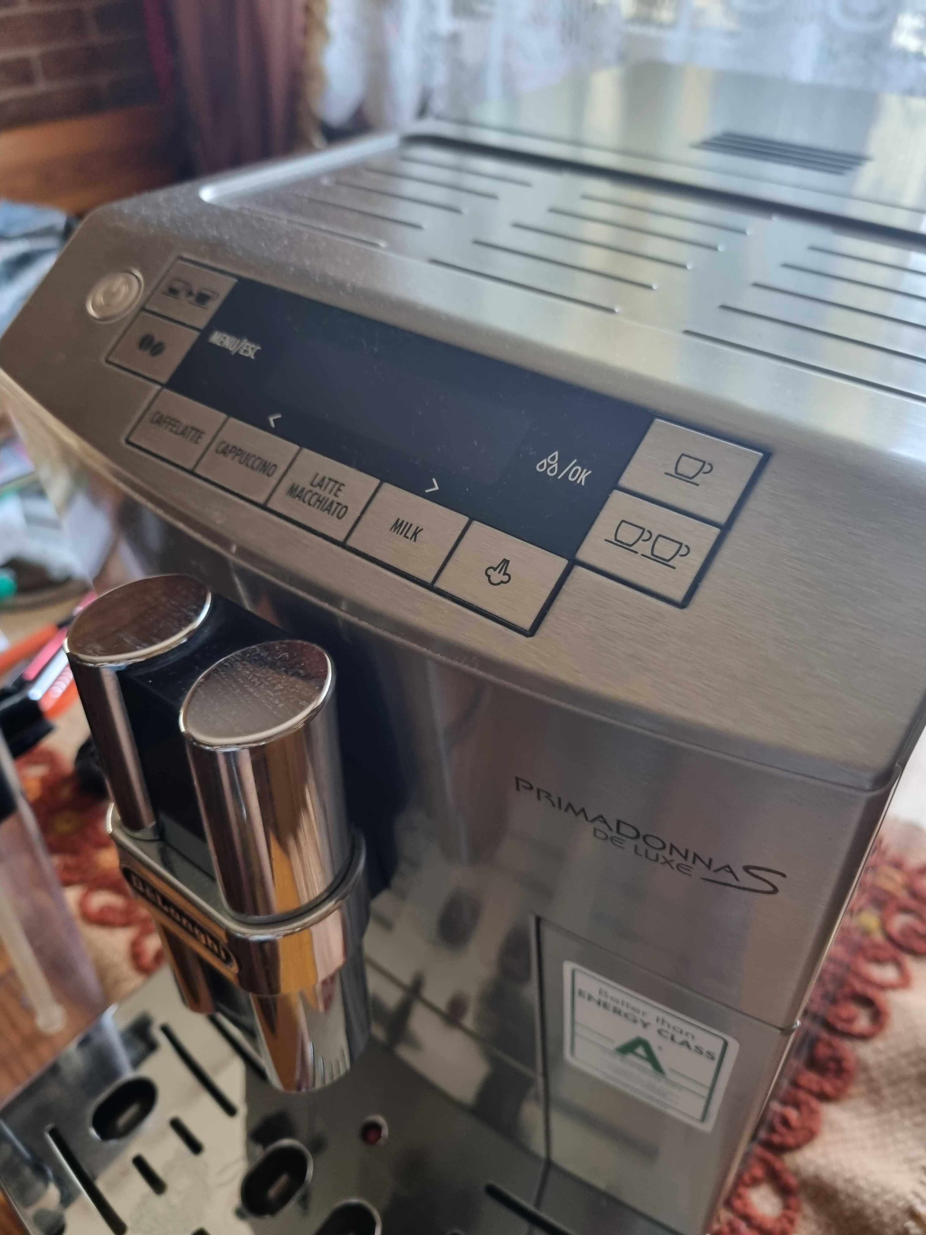 Ekspres automatyczny DeLonghi Primadonna Deluxe, stan idealny