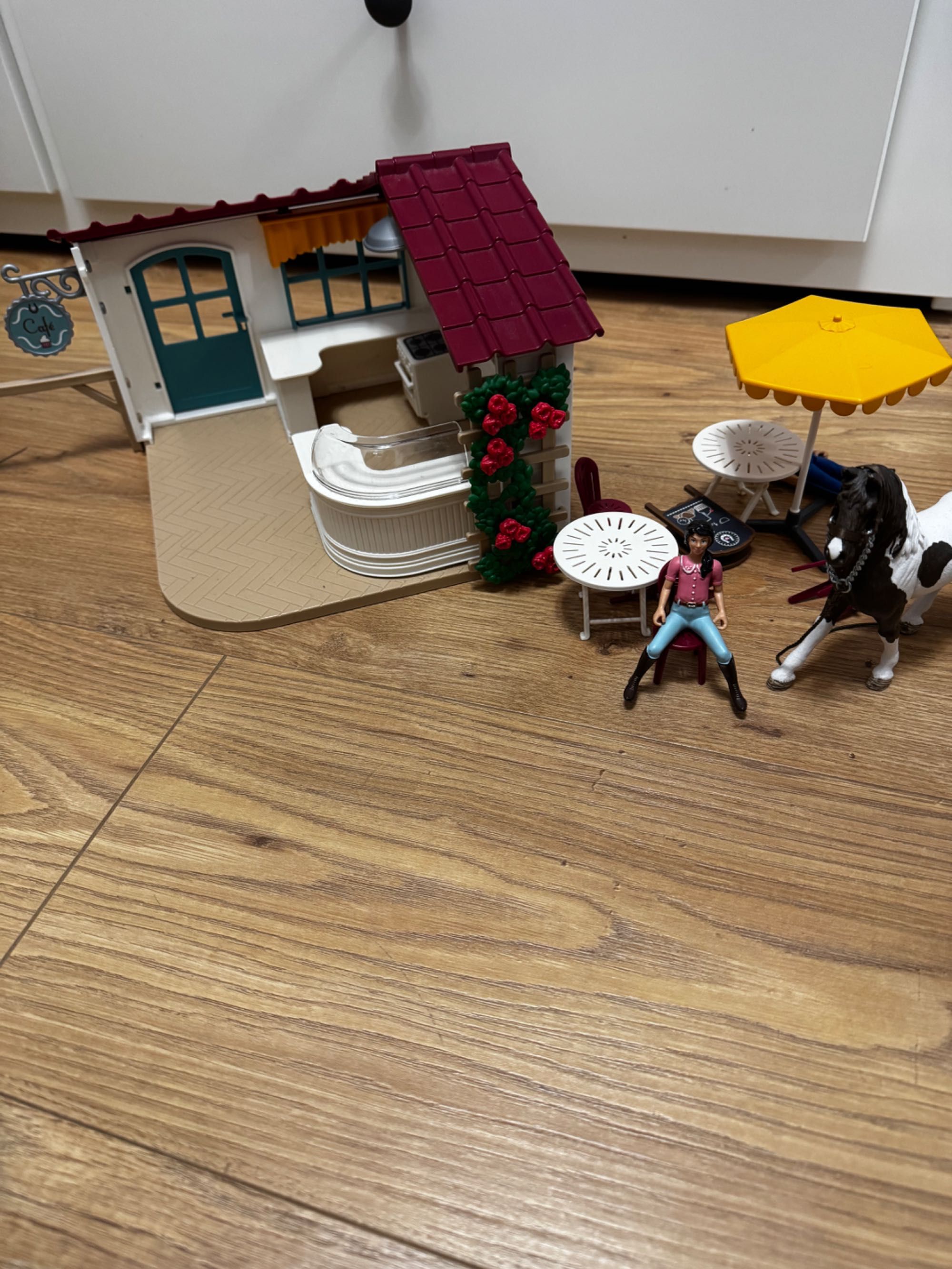 Schleich kawiarnia dla jeźdźców