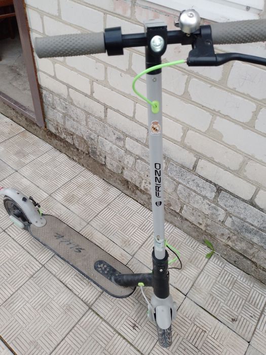 Електросамокат Frizoo Slick