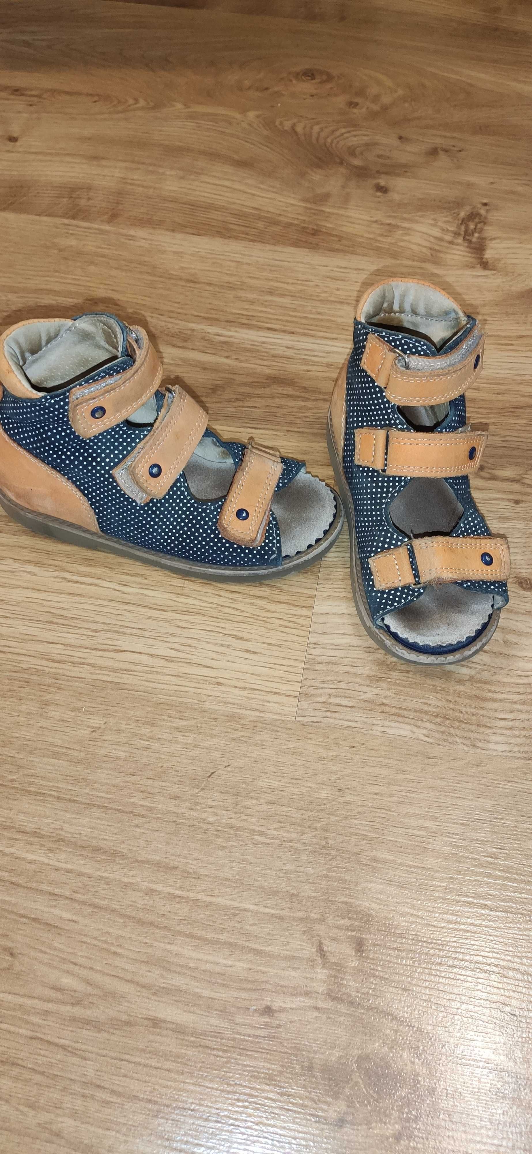 letnie buty ortopedyczne dla dziewczynki rozmiar 28, wkładka 18 cm