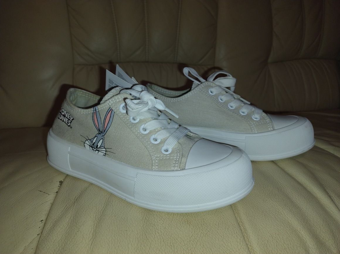 Nowe oryginalne, buty, trampki, tenisówki LOONEY TUNES r.35