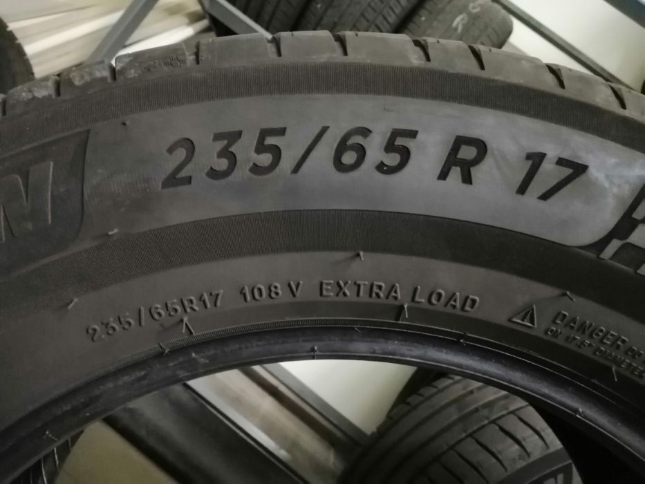 Michelin Pilot Sport 4 SUV 235/65 R17 108V XL