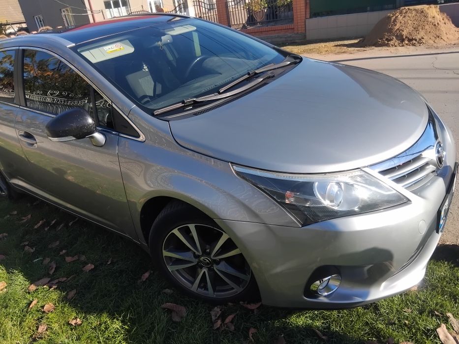 Toyota avensis 2013