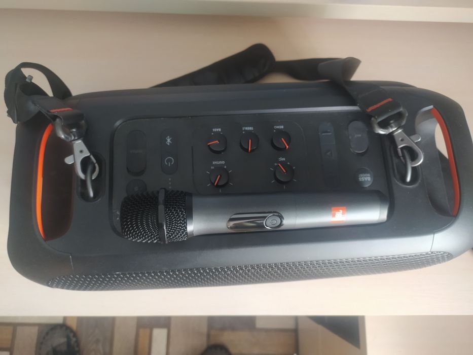 Продам колонку с караоке