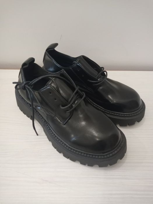 Buty damskie 39 czarne wkładka 24,5