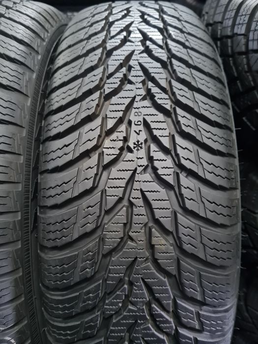 165/70R14 Nokian SnowProof.