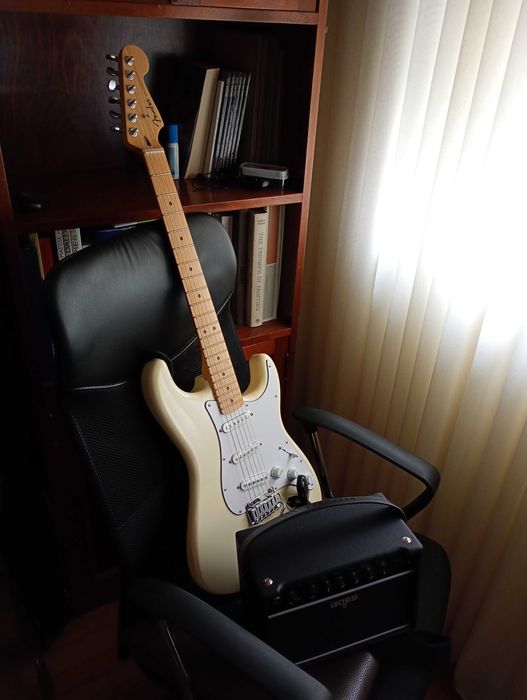 fender stratocaster katana mini x saco e acessorios