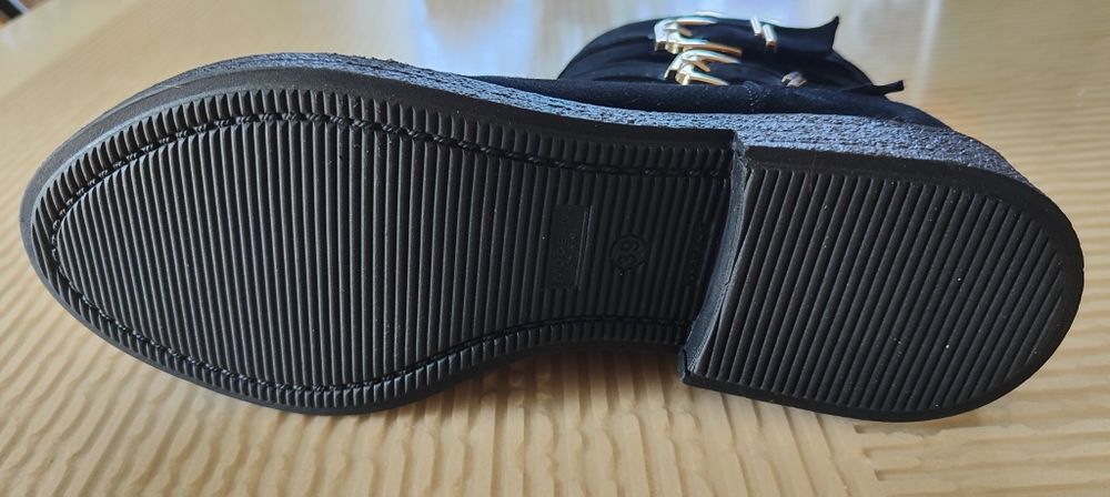 Получоботи замшеві демісезонні 39 розмір