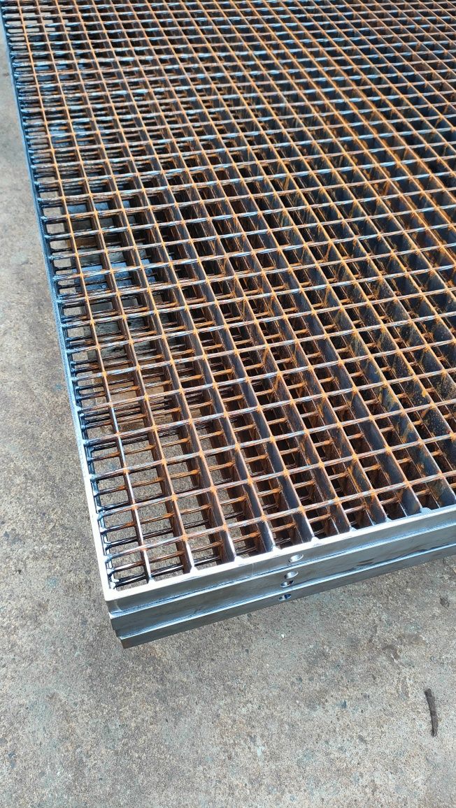Kraty wema  na wymiar czarne  30x2 30x3 40x3 przycinamy, ocynk  surowe