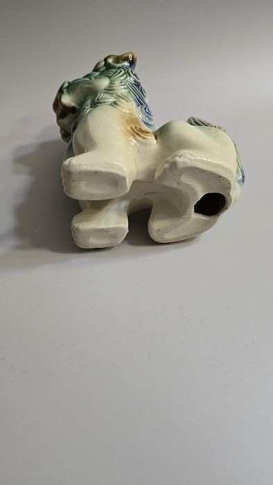 Pies chiński foo fo