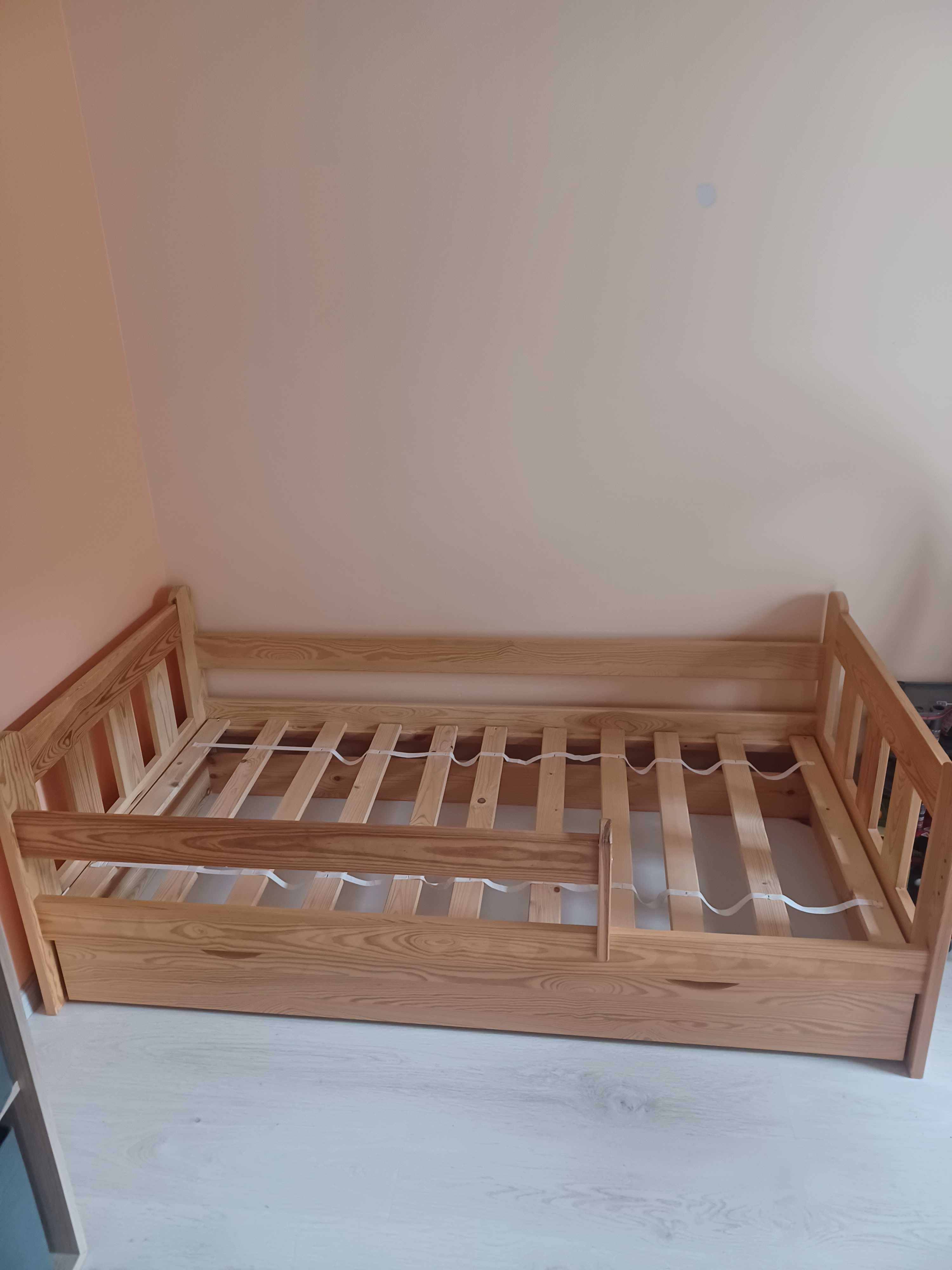 Łóźko dziecięce drewniane 80 x 160 sosna z szufladą