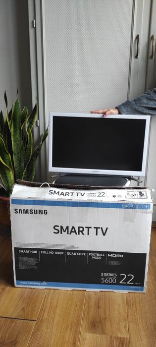 Телевізор Smart TV Samsung 22″ LED LCD