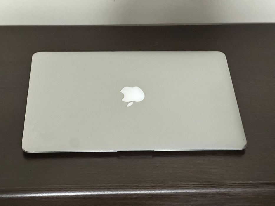 MacBook Air 13 8/128GB