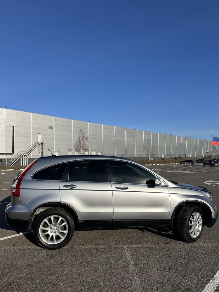 Продам Honda CR-V III