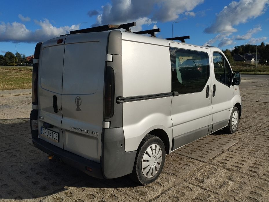 Opel Vivaro 2002/ 1 wlasciciel / 6 osobowy bragadówka zabudowa holende