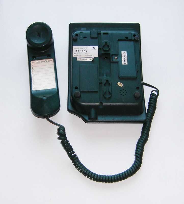 Ciemno zielony telefon EIRCOM, vintage, lata 90-te, stan bdb