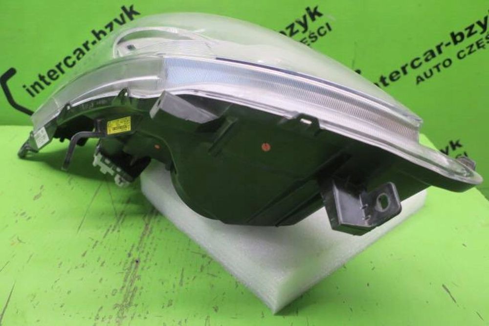Toyota verso 2009 przód strona lewa lampa przednia