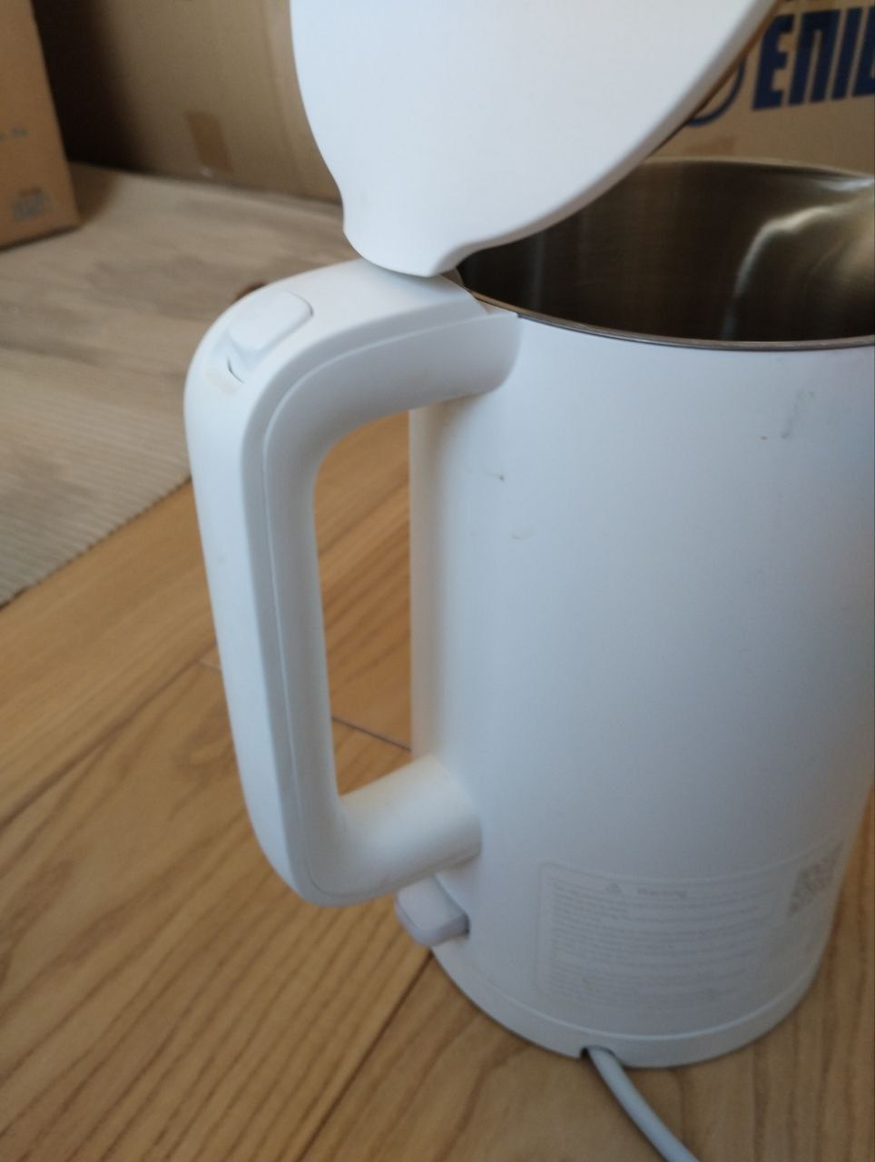 Електрочайник Mi Electric Kettle