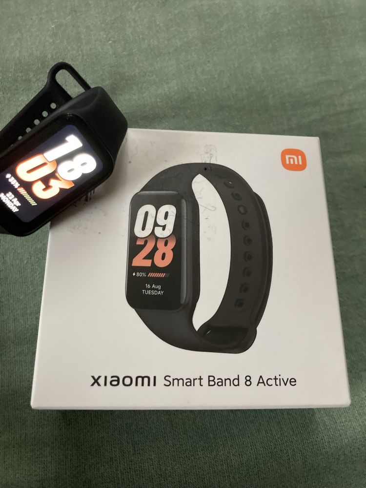 Продам Фітнес браслет Xiaomi Smart Band 8 Active