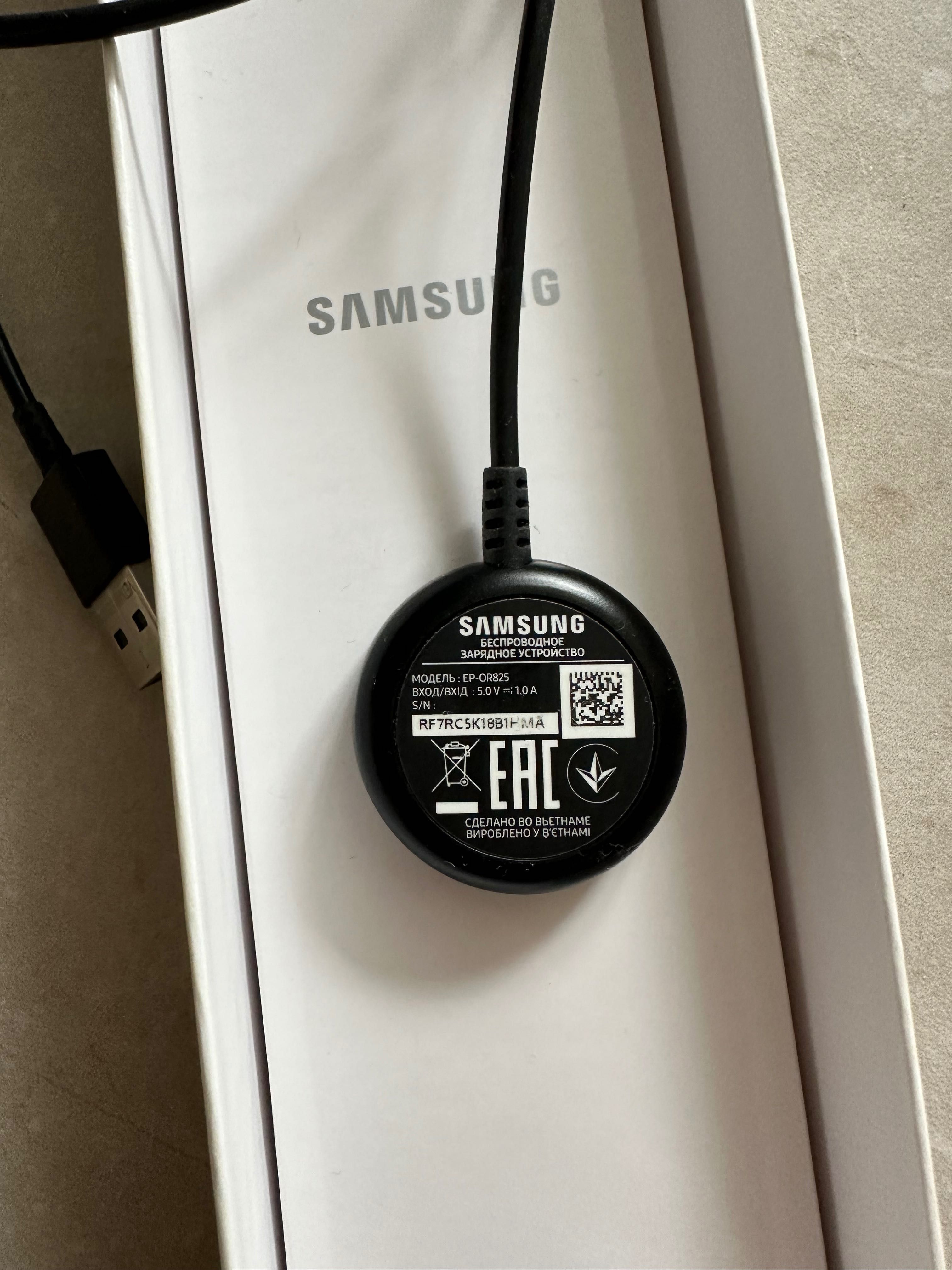 Galaxy Watch 4 Samsung білі