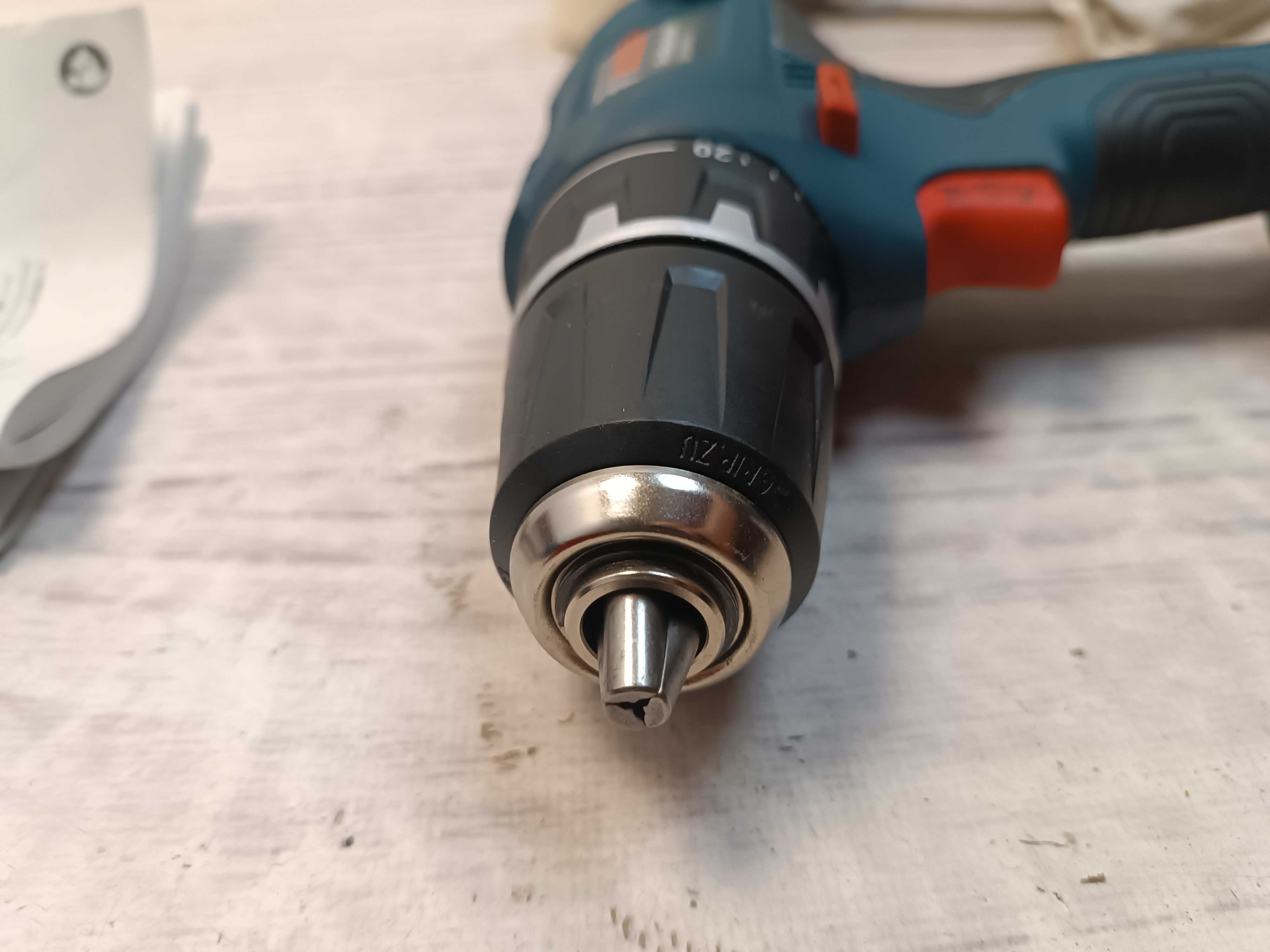 Bosch GSR 18V-21 Шуруповерт 18 В АКБ 2.0 А + ЗП GAL 18V-40 + L-BOXX