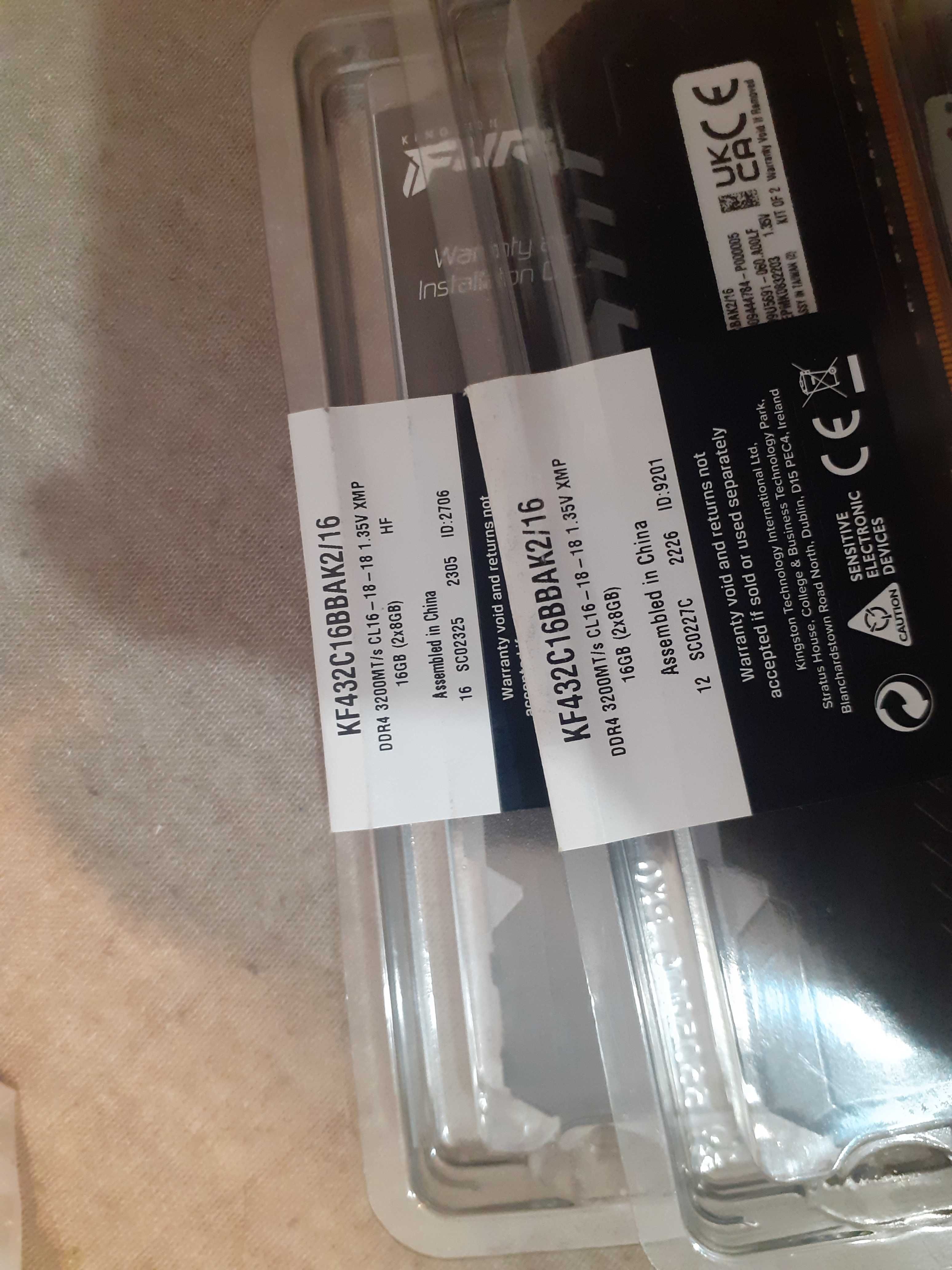 Pamięć RAM Kingston FURY Beast 16GB (2x8GB) DDR4 3200MHz CL16 RGB