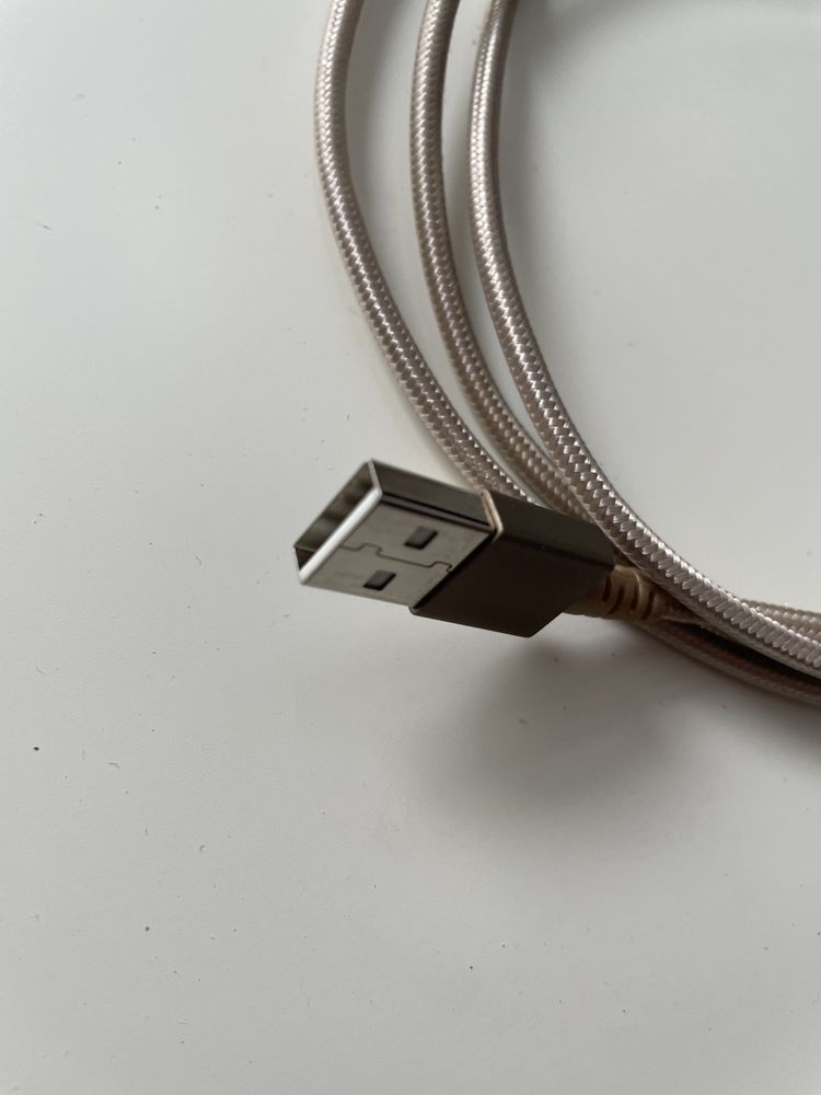 Kabel iPhone USB - Lightning 140 cm