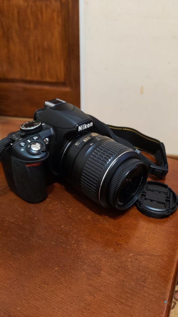 зеркальний фотоаппарат Nicon D3100