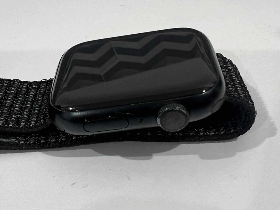 Apple Watch Series 8 / 45 mm