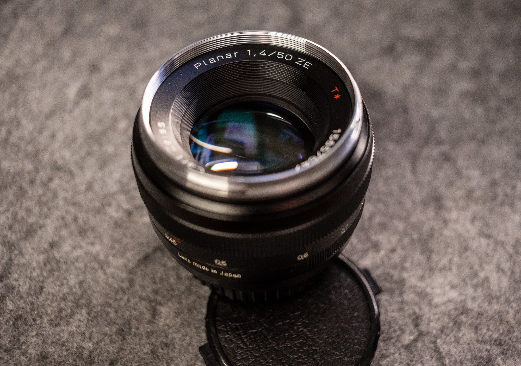 Carl Zeiss Planar 50 mm f/1.4 T ZE / Canon