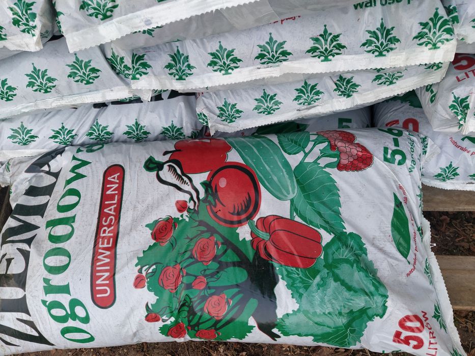 Kora ,Ziemia ogrodowa uniwersalna ,kompost ogrodniczy