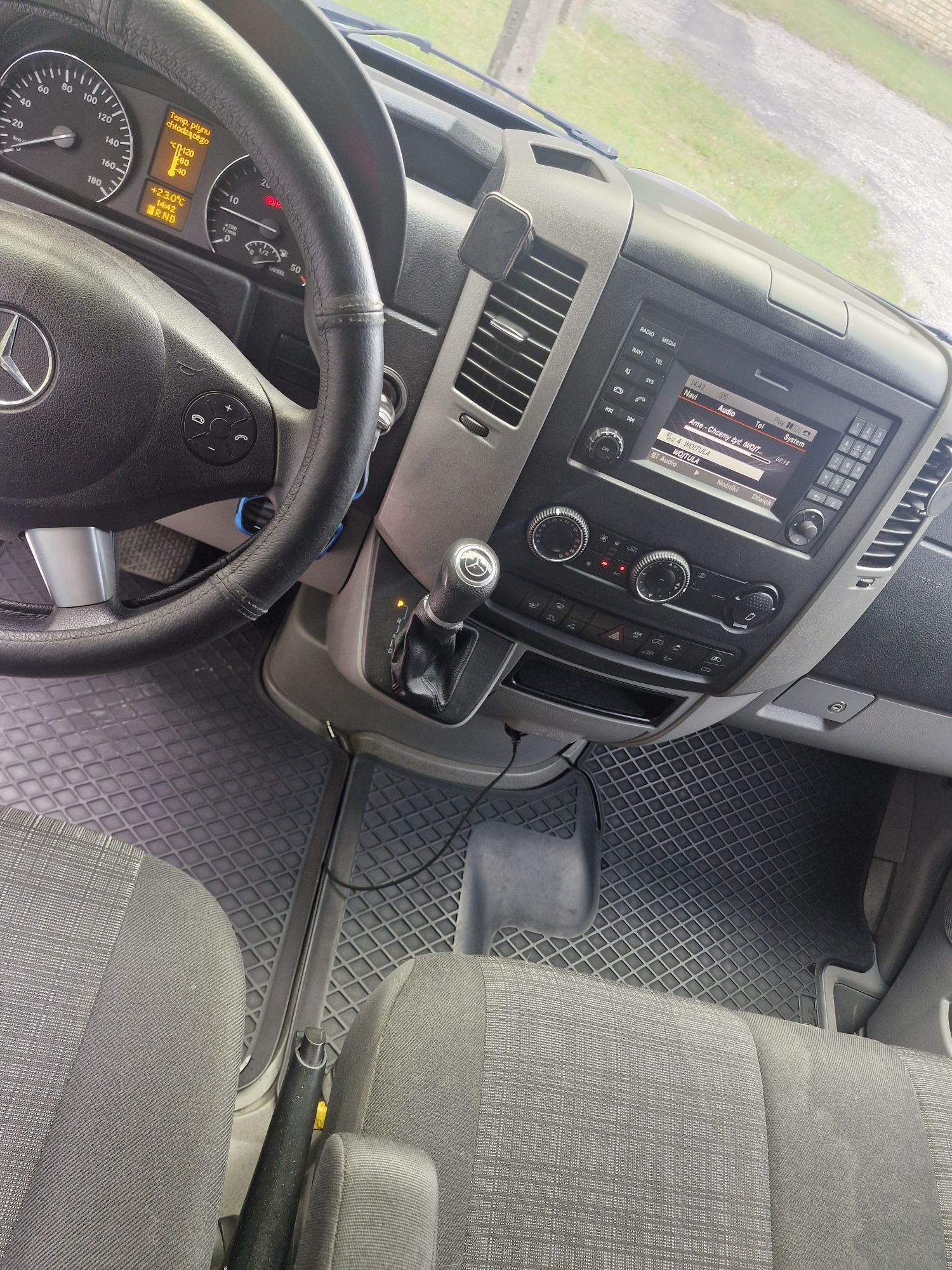 Mercedes-Benz Sprinter 319 3.0 v6