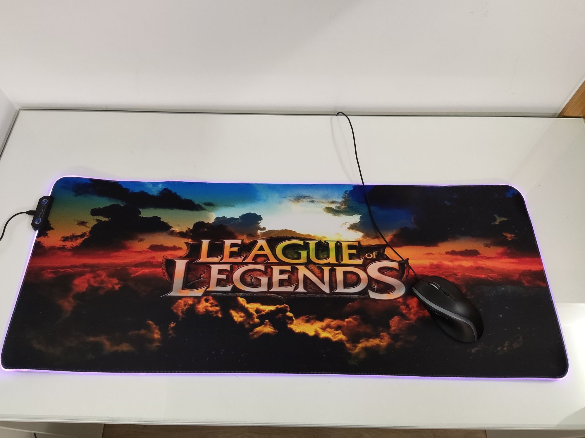 Tapete gaming "League of Legends" XXL com LED's