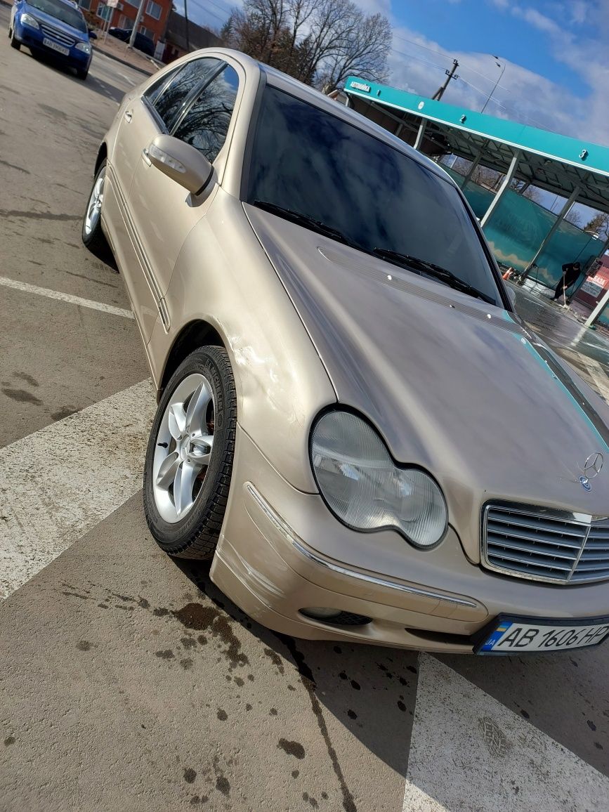 Продам Mercedes-Benz C200 w203 кузов