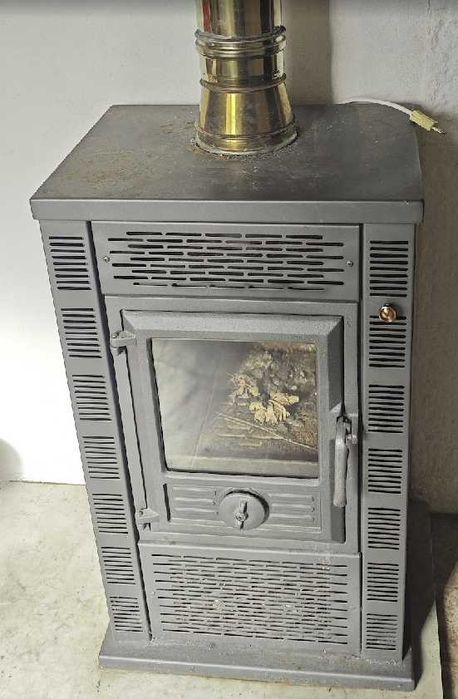 Salamandra a lenha com ventilação - excelente estado