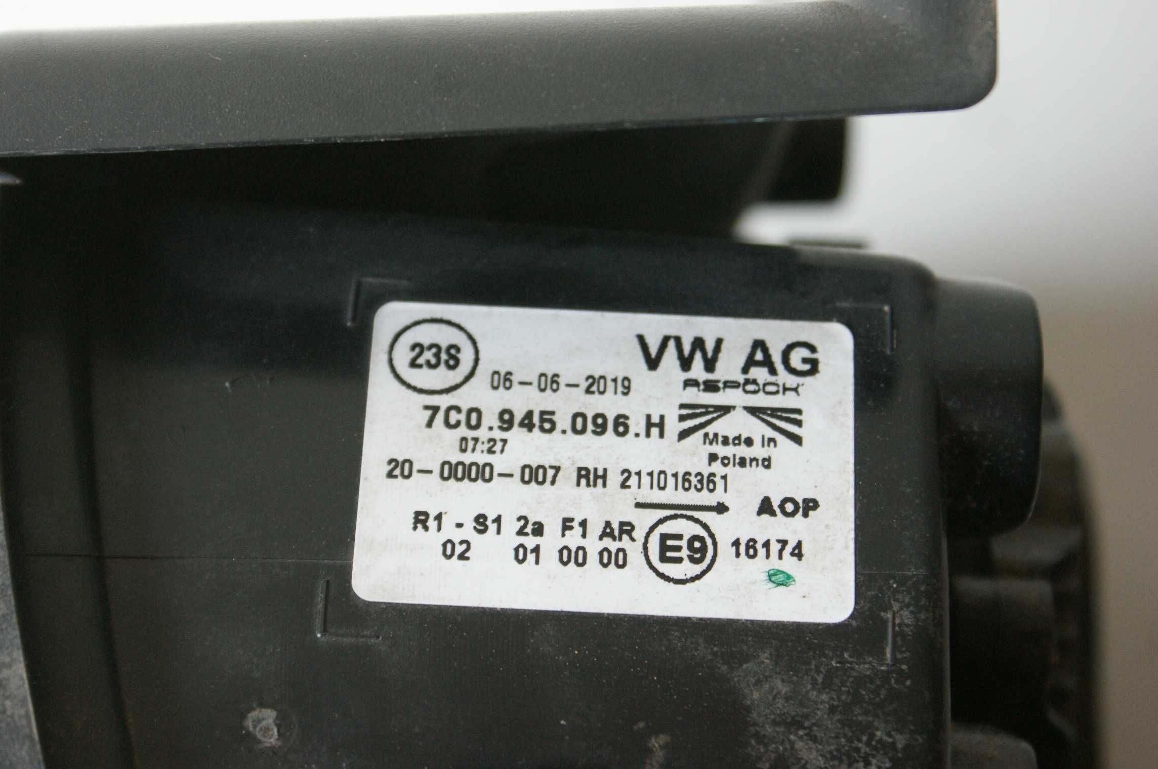 VW Crafter II Man TGE Lampa Prawa Tył Oryginał LED 7C0 096H