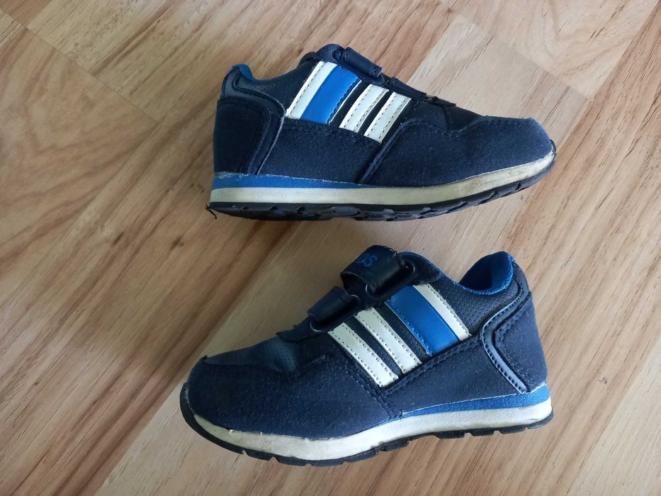 Buty dziecięce adidasy