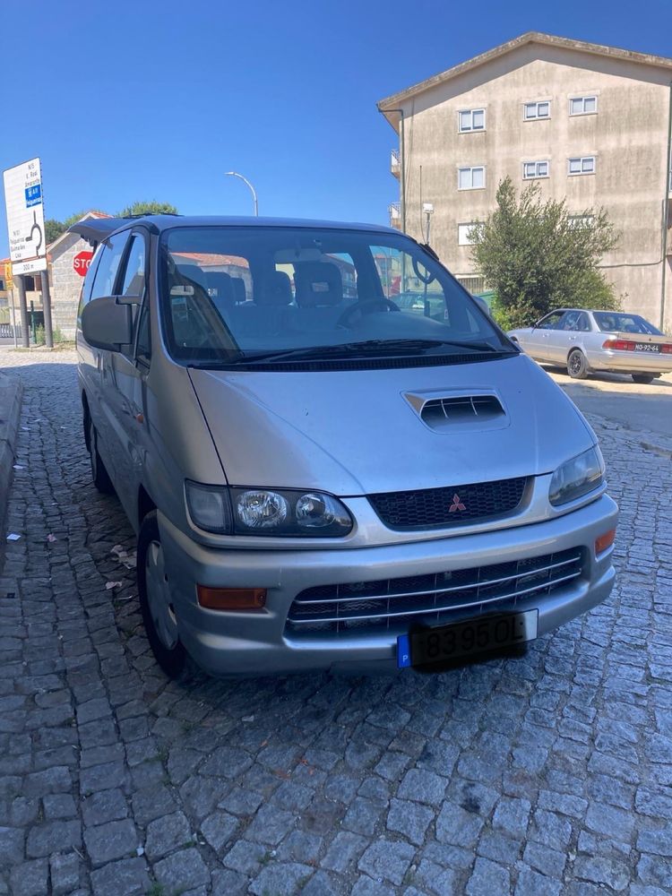 Mitsubishi Space Gear 2.5 turbo intercoler de 8 lugares
