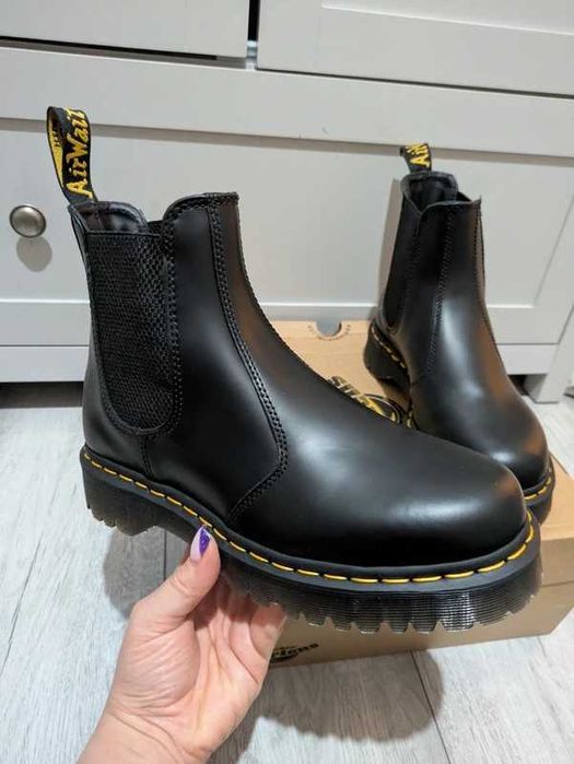Dr.Martens_2976 $mooth Leather Chelsea Roz.38